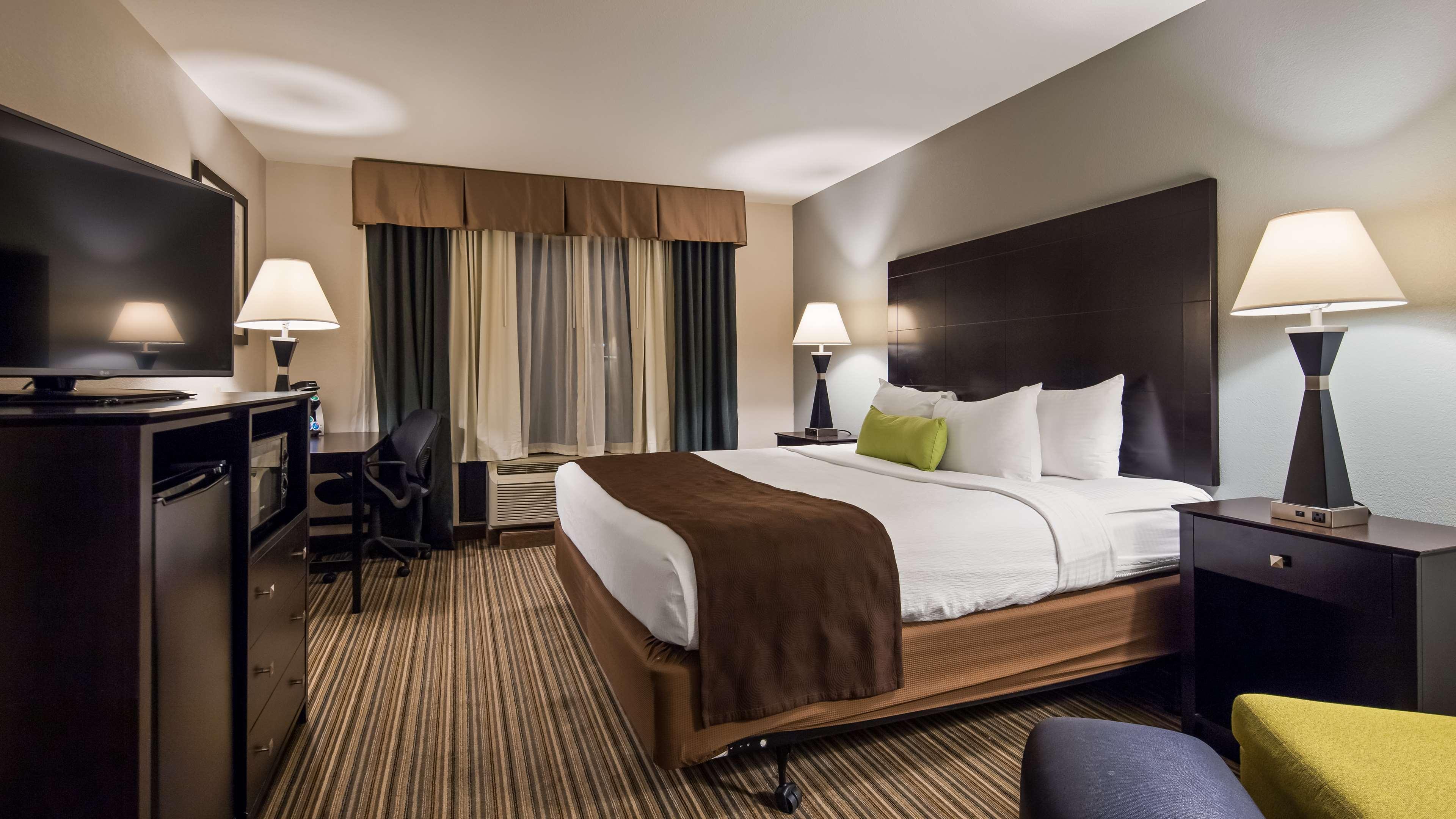נאשוויל Best Western Plus Sunrise Inn מראה חיצוני תמונה